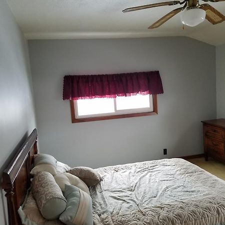 Cozy Cottage On Lake Winnebago Fond du Lac Esterno foto